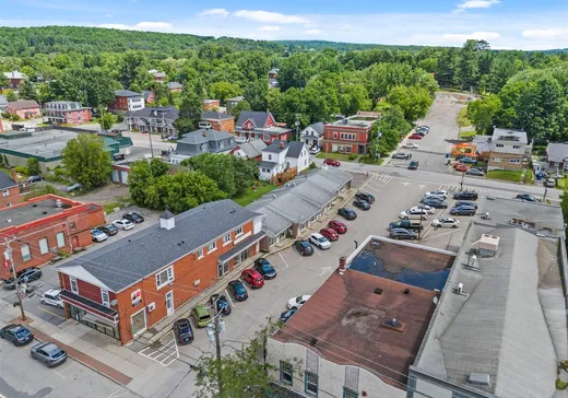 Propriété commerciale à vendre - 90-92 Rue Principale N., Pointe-Claire (Île de Montréal), J0B 2H0