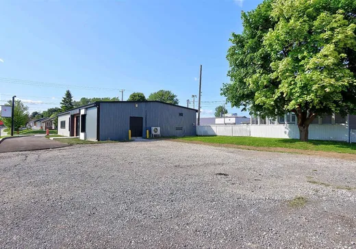 Commercial Property for Sale - 130 Rue St-Maurice, Cap-De-La-Madeleine, G8T 8T2