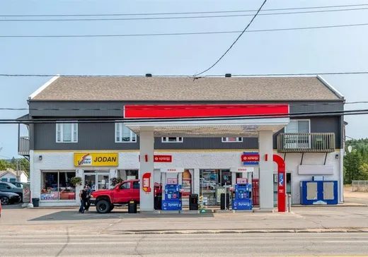 Propriété commerciale à vendre - 1446-1450 Boul. Ducharme, La Tuque, G9X 4R8