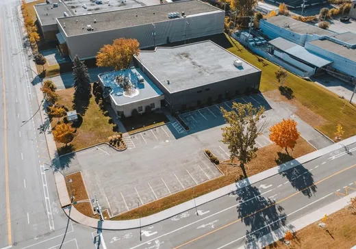 Industrial Building for Sale - 3070 Boul. Le Corbusier, Laval (Chomedey), H7L 4S8