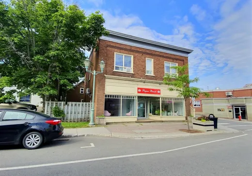Propriété commerciale à vendre - 404 Rue LaFontaine, Rivière-du-Loup, G5R3B7