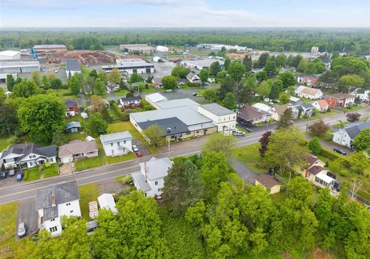 Bâtiment Industriel à vendre - 236 Rue Principale, Daveluyville, G0Z 1C0