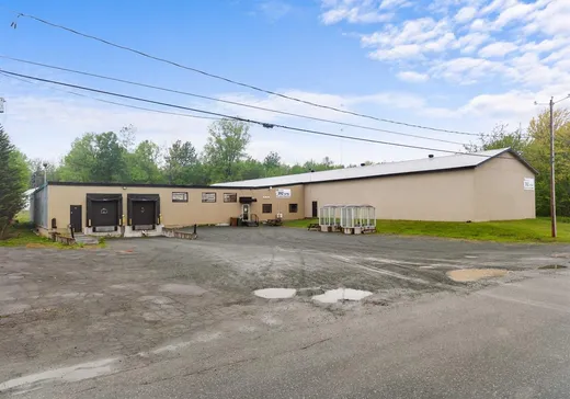 Bâtiment Industriel à vendre - 392 6e Rue, Daveluyville, G0Z1C0