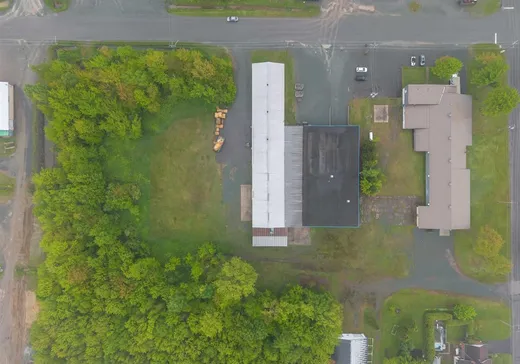 Bâtiment Industriel à vendre - 392 6e Rue, Daveluyville, G0Z 1C0