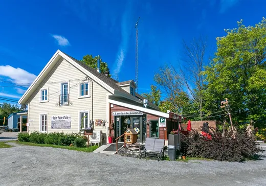 Commercial Property for Sale - 454 Rue St-Paul, St-Ubalde, G0A 4L0