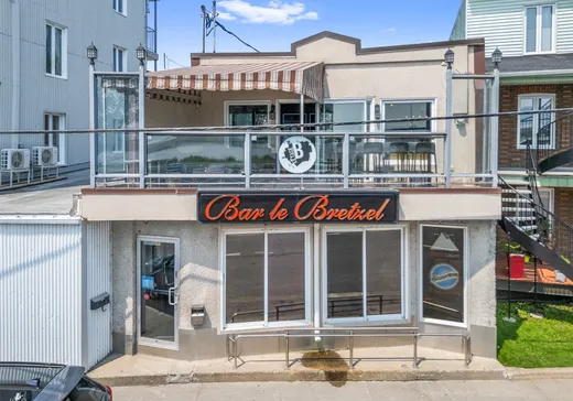 Propriété commerciale à vendre - 4755 Boul. Ste-Anne, Ville de Québec, G1C 2K3
