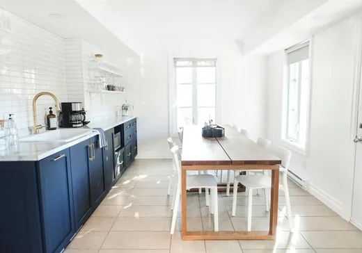 Propriété commerciale à vendre - 216 Boul. Lévesque E., Laval (Auteuil), H7G 1C6