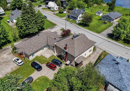 Propriété commerciale à vendre - 1137 Rue Bellevue, St-Lambert-De-Lauzon, G0S 2W0