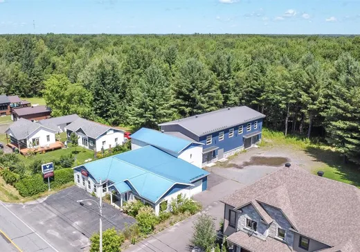 Propriété commerciale à vendre - 2666-A Av. St-Germain, Plessisville, G6L2J6