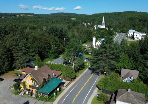 Propriété commerciale à vendre - 499 Rue Principale, Lac-Mégantic, G0Y 1H0