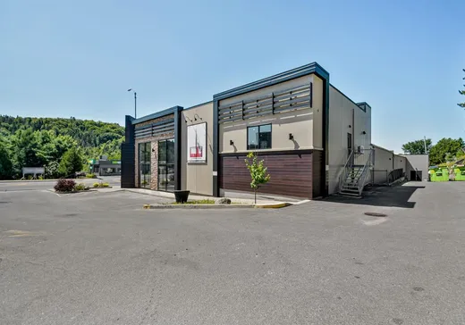 Commercial Property for Sale - 500 Rue Principale, Sainte-Agathe-des-Monts, J8C 1K9