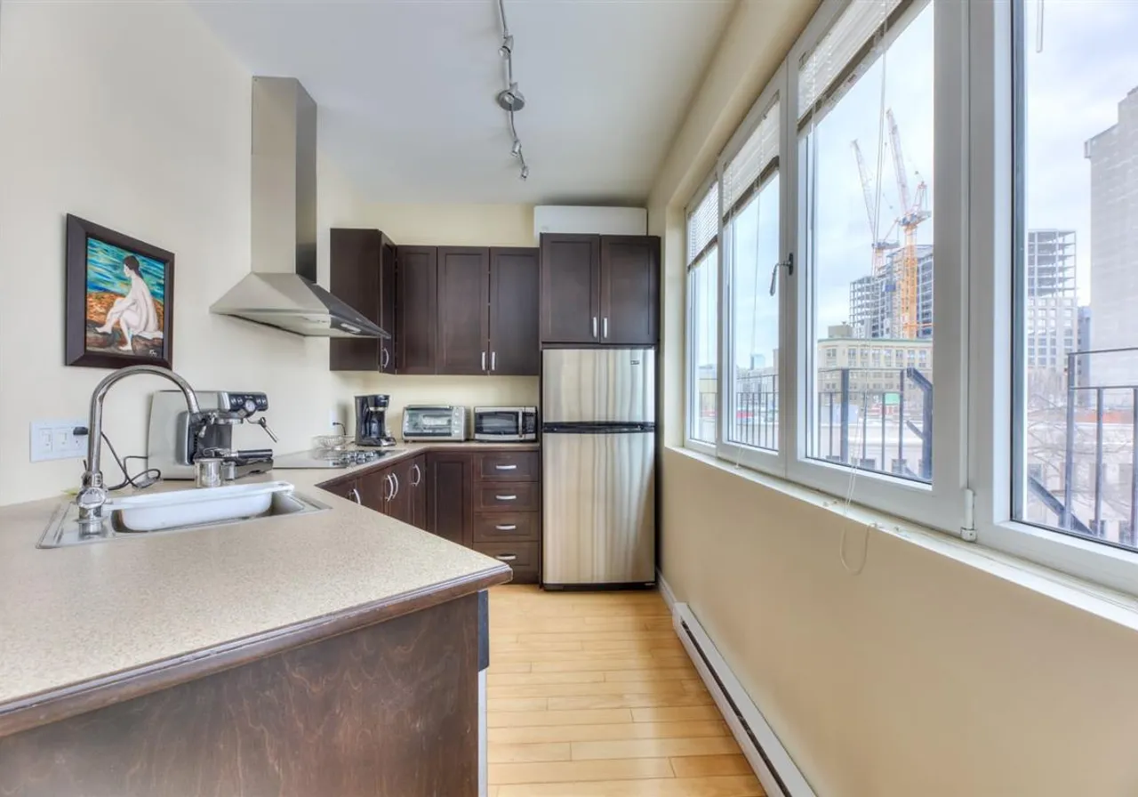 1626 Av. Selkirk — photo 3
