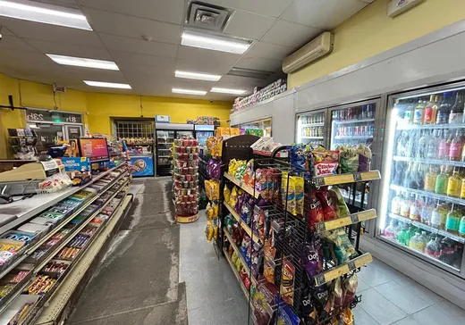 Propriété commerciale à vendre - 31 INDISPONIBLE, Ville de Québec, G1K 6K4