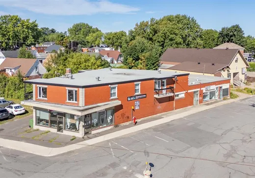 Propriété commerciale à vendre - 300-310 Rue St-Georges, Victoriaville, G6P3A2