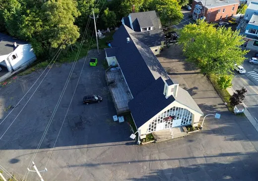 Propriété commerciale à vendre - 4021 Boul. St-Joseph, Drummondville, J2B4C1