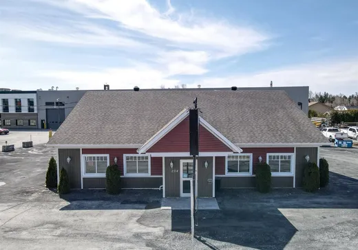 Propriété commerciale à vendre - 204 Route 271, Saint-Benoît-Labre, G0M1P0