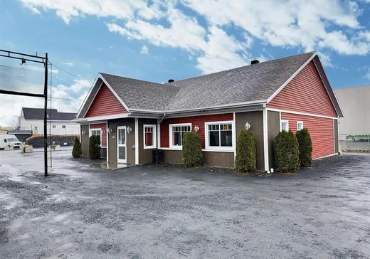 Propriété commerciale à vendre - 204 Route 271, Saint-Benoît-Labre, G0M 1P0