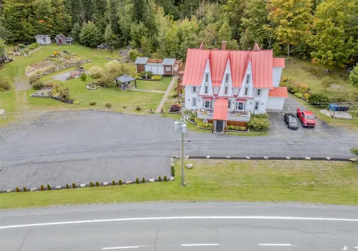 Propriété commerciale à vendre - 1831 Route 277, Lac-Etchemin, G0R 1S0