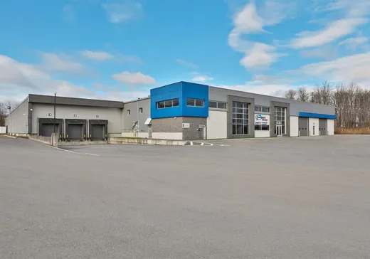 Bâtiment Industriel à vendre - 630 Boul. Roland-Godard, Saint-Jérôme, J7Y 4C5