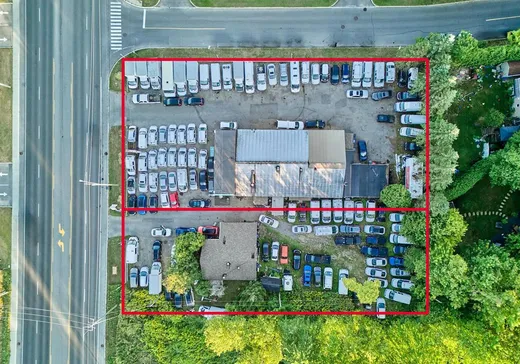Propriété commerciale à vendre - 1387 Boul. du Curé-Labelle, Blainville, J7C2P1