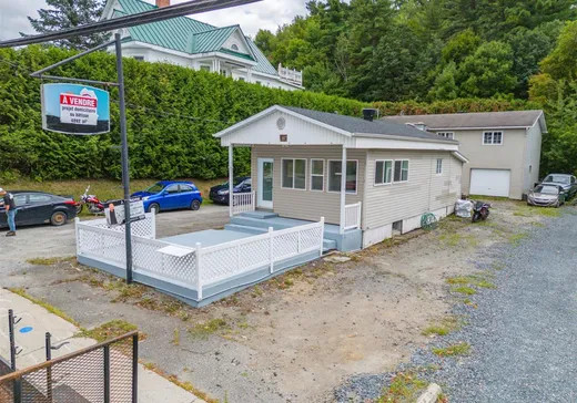 Propriété commerciale à vendre - 94 Rue St-Lambert, Sherbrooke, J1C 0N8