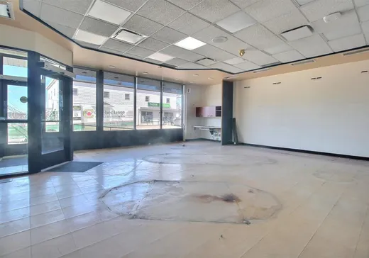 Commercial Property for Sale - 21 Rue St-Joseph N., Témiscouata-sur-le-Lac, G0L 2B0