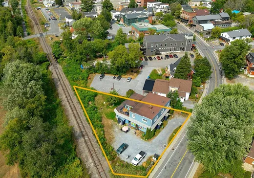 Propriété commerciale à vendre - 35 Rue Principale S., Sutton, J0E2K0