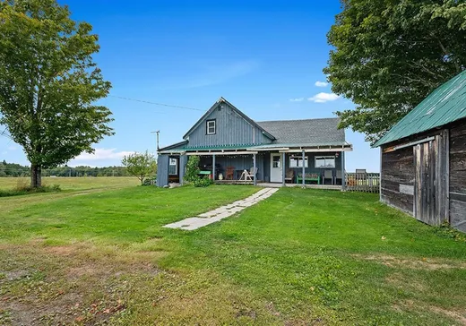 Ferme à vendre - 20 Ch. Sixth Line E., Bristol, J0X 1G0