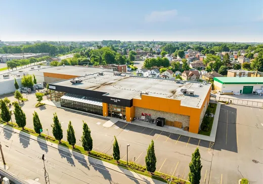 Propriété commerciale à vendre - 410 Rue St-Pierre, Drummondville, J2C3W1