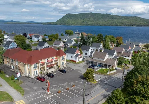 Commercial Property for sale - 1 Rue du Quai, Témiscouata-sur-le-Lac, G0L1E0