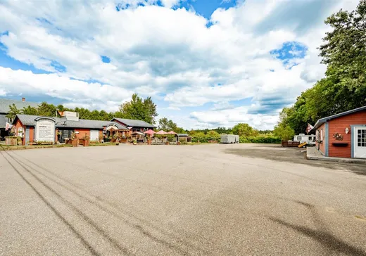 Commercial Property for Sale - 117 Rue Angus S., East Angus, J0B 1R0