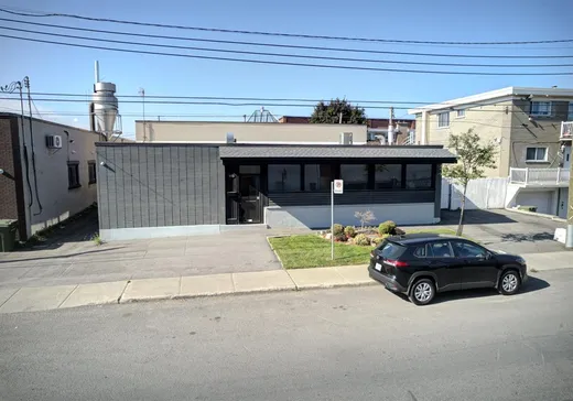 Industrial Building for Sale - 10790 Av. Salk, Montreal (Ahuntsic/Cartierville), H1G 4Y1