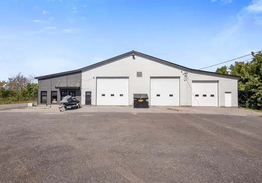 Bâtiment Industriel à vendre - 389 Route 132, Sainte-Barbe, J0S1P0
