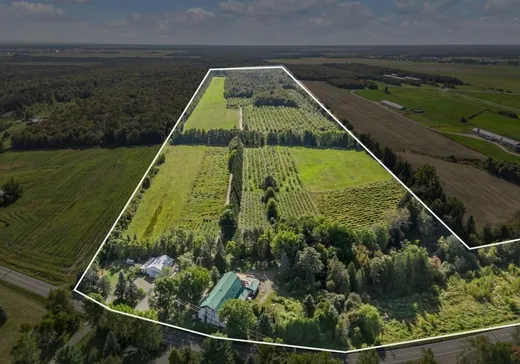 Farm for Sale - 270 Ch. Jean-Guérin O., St-Henri-de-Levis, G0R 3E0