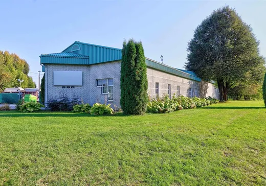 Industrial Building for Sale - 680 Av. Jean-Demers, Becancour, G9H 3A3