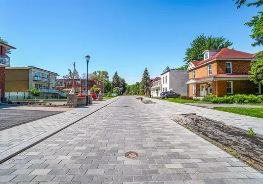 Commercial Property for Sale - 2186-2190 Boul. Gouin E., Montreal (Ahuntsic/Cartierville), H2B 1X3