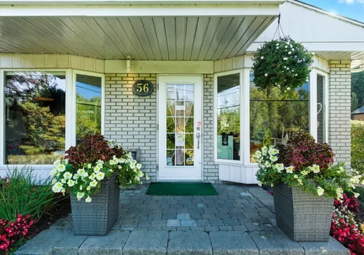 Commercial Property for Sale - 56 Boul. de Bromont, Bromont, J2L 2K3