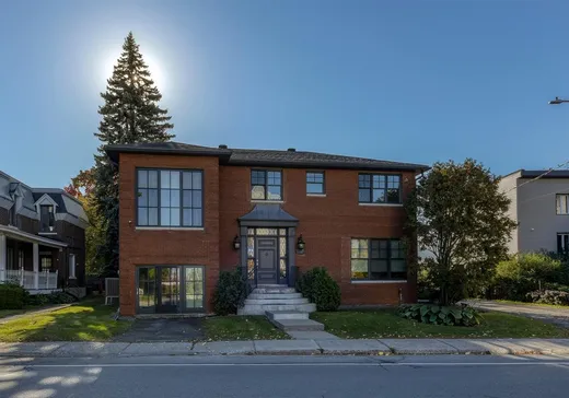 Propriété commerciale à vendre - 4008 Boul. St-Martin O., Laval (Chomedey), H7T3B8