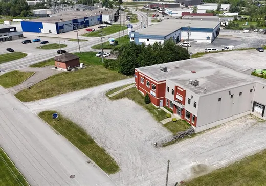 Propriété commerciale à vendre - 4173-4175 Rue Lesage, Sherbrooke, J1L 2Z9
