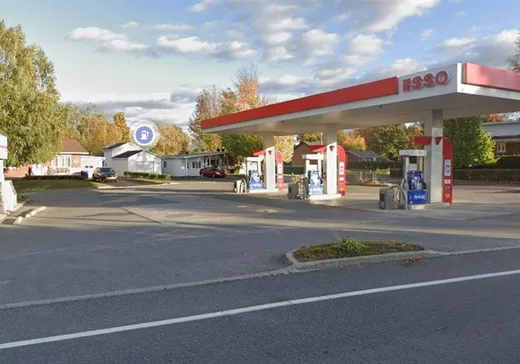Propriété commerciale à vendre - 736 Rue Principale, Saint-Hyacinthe, J0E 1Z0