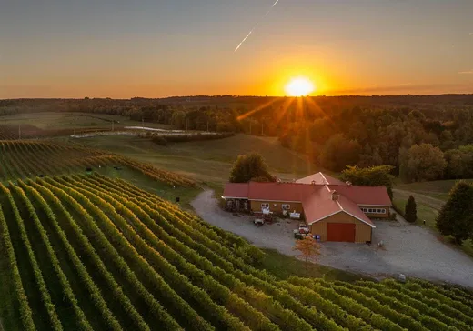 Commercial Property for Sale - 160-186 Route 143, Richmond, J0B 2B0