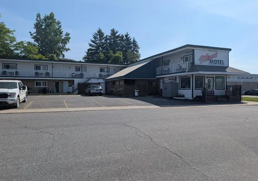 Propriété commerciale à vendre - 300 Rue Antoine-Pinard, Trois-Rivières, G8T 6K7