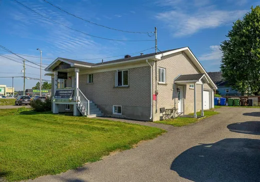 Propriété commerciale à vendre - 626 Mtée Masson, Saint-Jérôme, J5J2P6