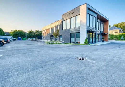 Propriété commerciale à vendre - 190 Ch. du Bas-de-Ste-Thérèse, Blainville, J7B 1A7