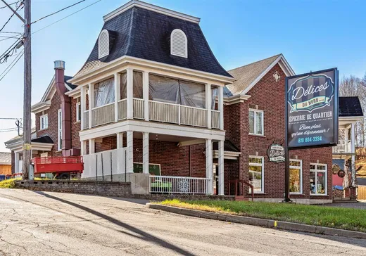 Propriété commerciale à vendre - 885-889 Rue Child, Coaticook, J1A 2C8