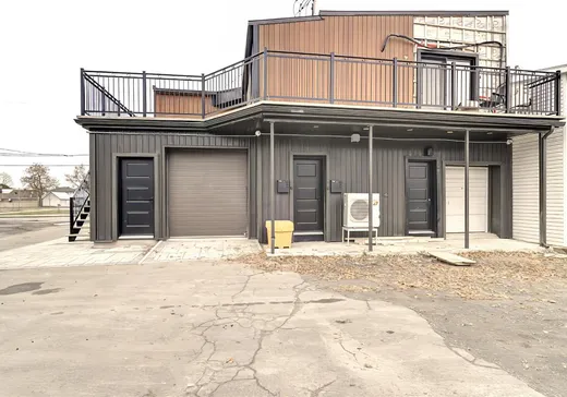 Propriété commerciale à vendre - 775 Rue St-Isidore, St-Lin, J5M 2V4