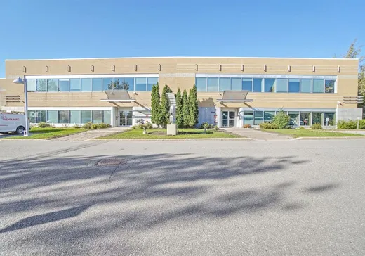 Propriété commerciale à vendre - 7200 Rue Frederick-Banting, Montréal (Saint-Laurent), H4S2A1