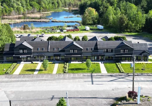 Propriété commerciale à vendre - 2970-2992 Ch. Milletta, Orford, J1X 0R4