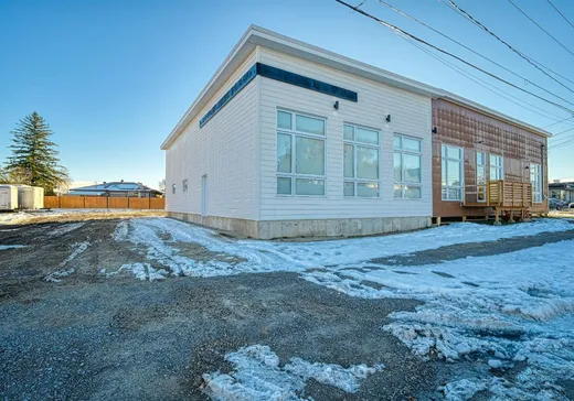 Propriété commerciale à vendre - 4000 Mtée Masson, Laval (Saint-François), H7B 1B7