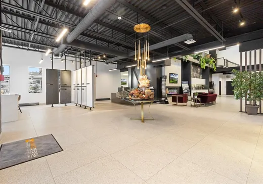 Bâtiment Industriel à vendre - 1850 Boul. Dagenais O., Laval (Chomedey), H7L 5C7